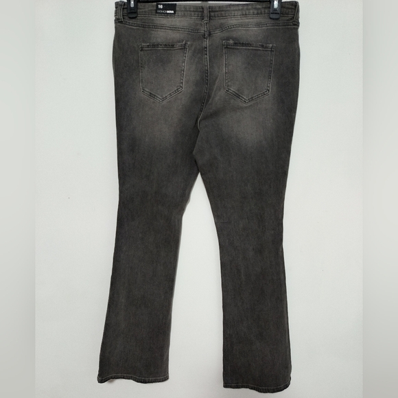 New Nova Distressed Black Jeans / Size 16 Tall - Picture 3 of 8